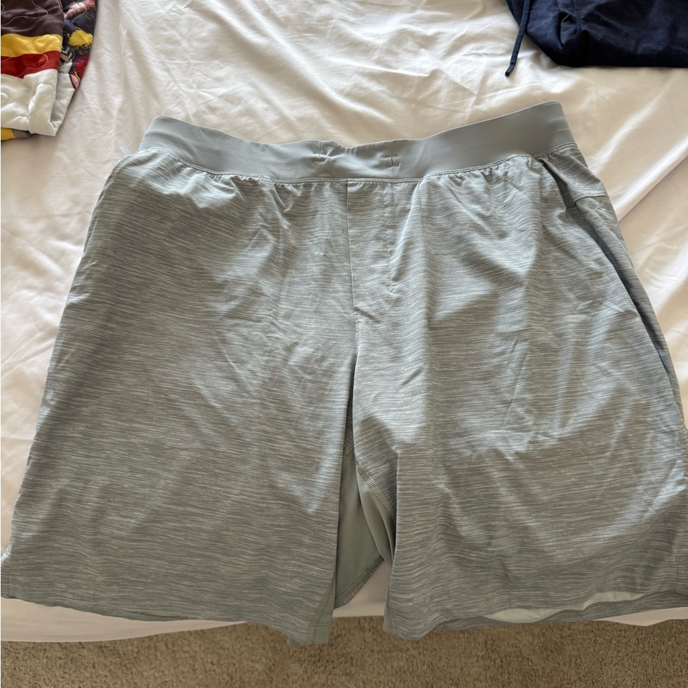 lululemon athletica Men's Light Gray Athletic Shorts